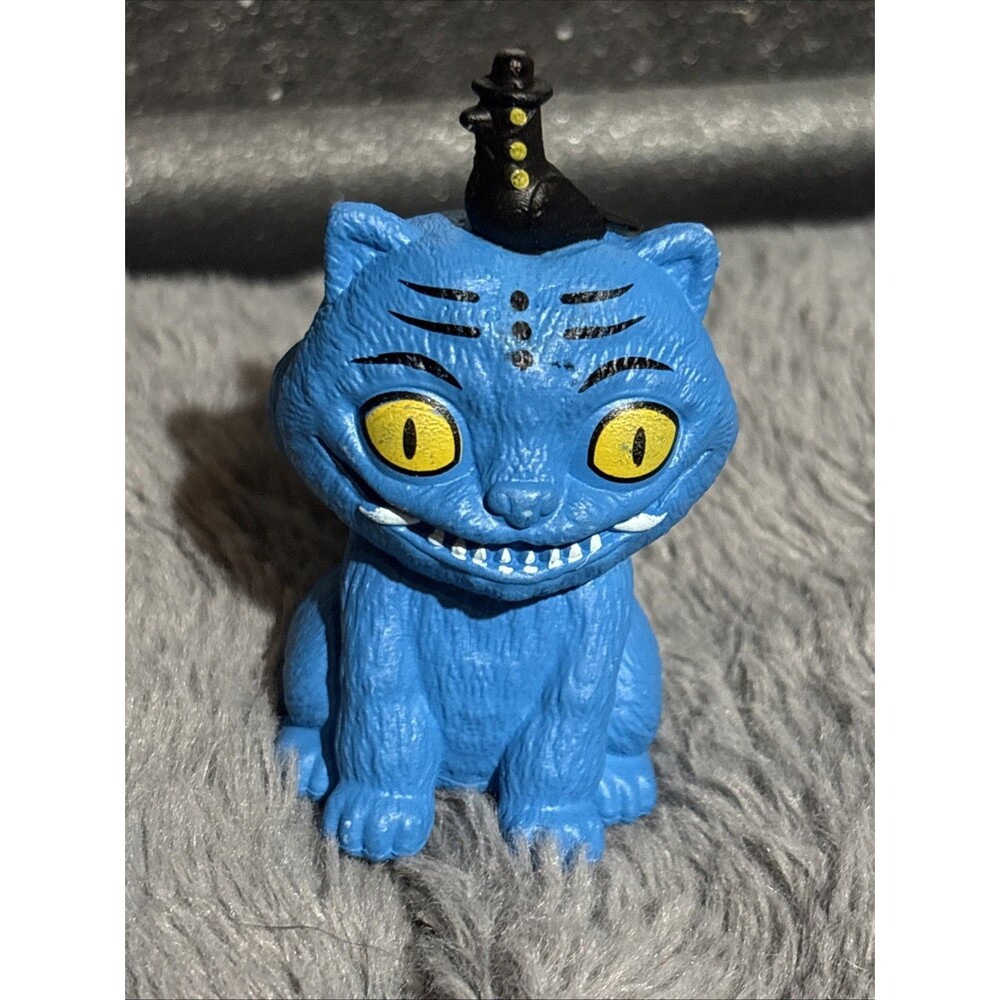 RARE K-POP DEMON HUNTERS DERPY CAT WITH SUSSIE UNMARKED PVC FIGURE 3" INCHES